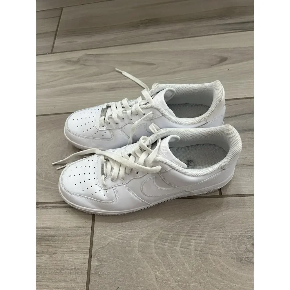 Nike Air Force 1 '07 Low Men's Sneakers Triple White, Size 11 CC